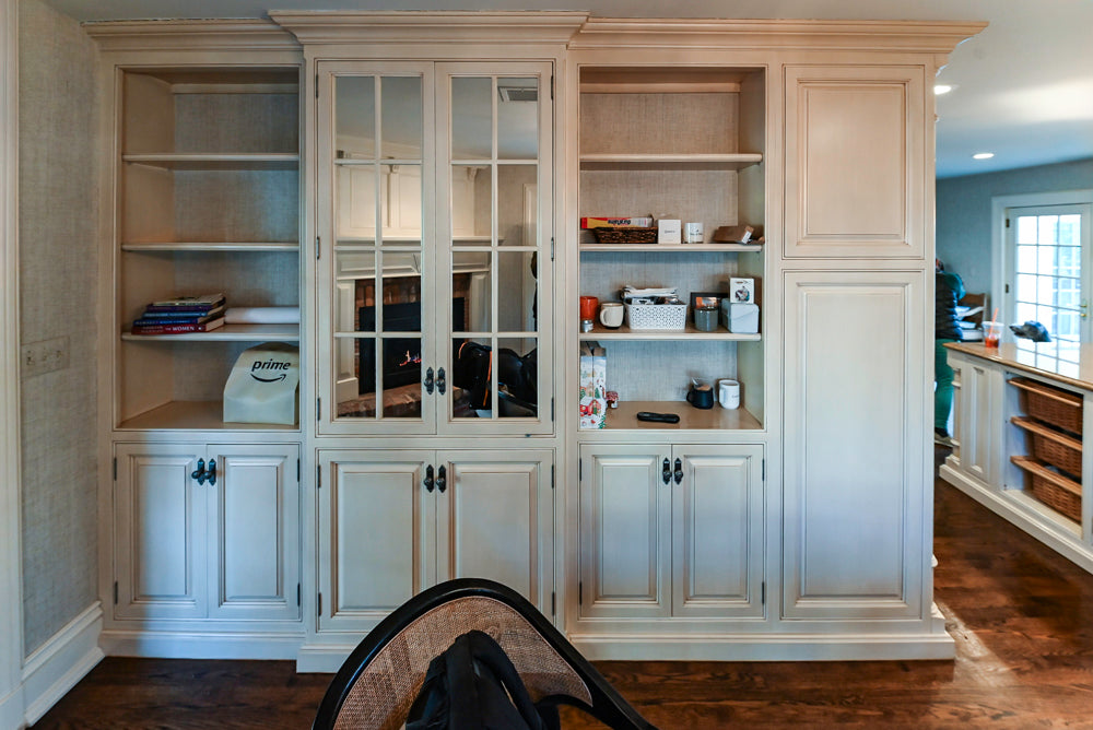 Salerno Traditional Cream Kitchen with Island, Desk Area and Appliances