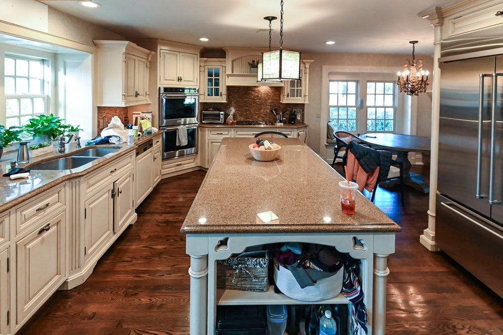 Salerno Traditional Cream Kitchen with Island, Desk Area and Appliances