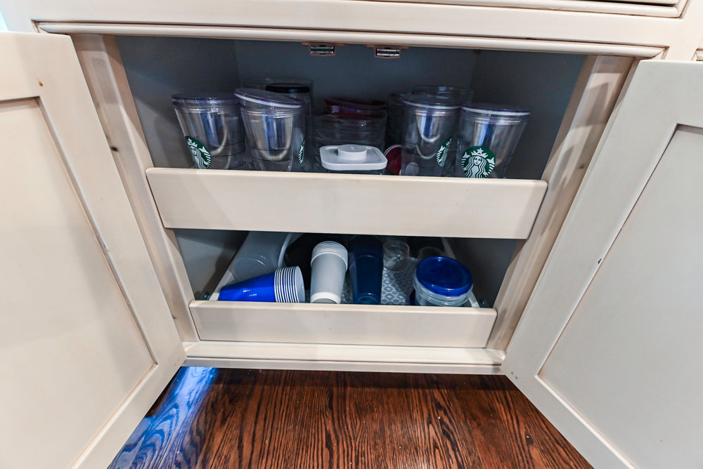 Salerno Traditional Cream Kitchen with Island, Desk Area and Appliances