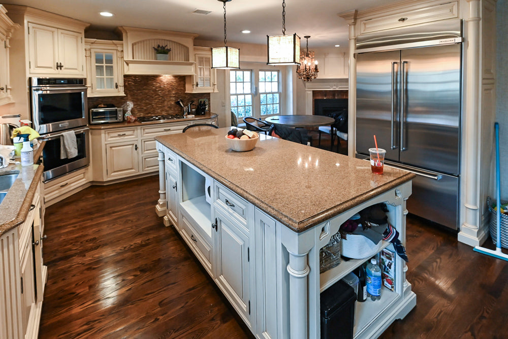 Salerno Traditional Cream Kitchen with Island, Desk Area and Appliances