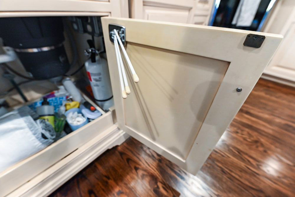 Salerno Traditional Cream Kitchen with Island, Desk Area and Appliances