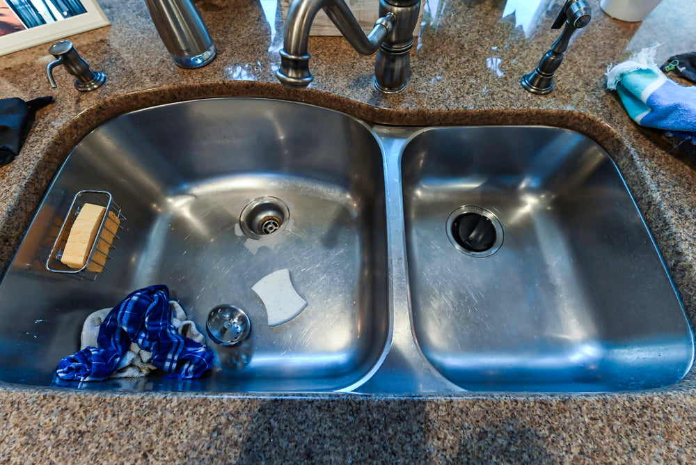 Salerno Traditional Cream Kitchen with Island, Desk Area and Appliances