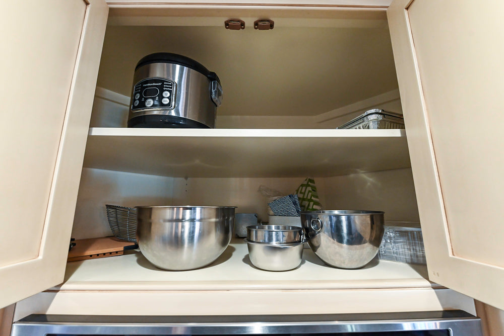 Salerno Traditional Cream Kitchen with Island, Desk Area and Appliances