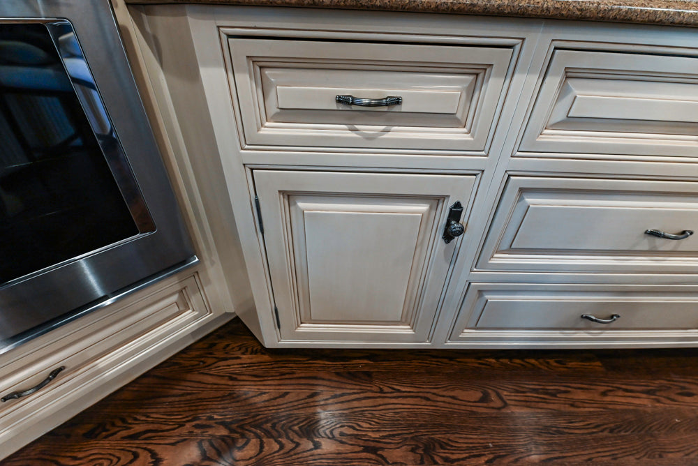 Salerno Traditional Cream Kitchen with Island, Desk Area and Appliances