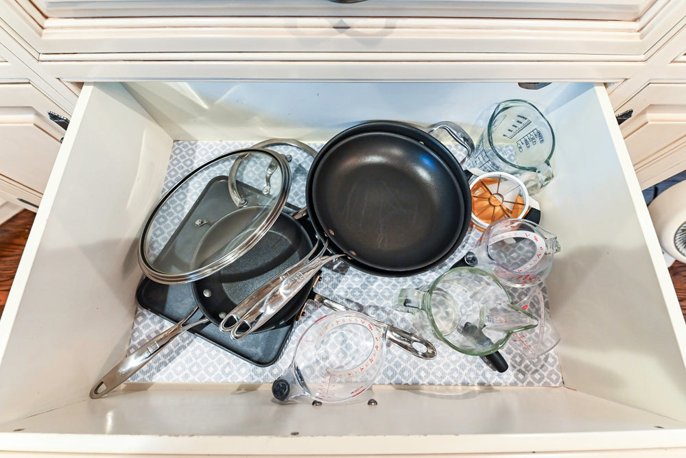 Salerno Traditional Cream Kitchen with Island, Desk Area and Appliances