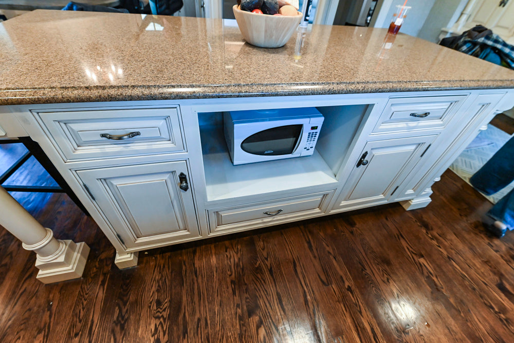 Salerno Traditional Cream Kitchen with Island, Desk Area and Appliances