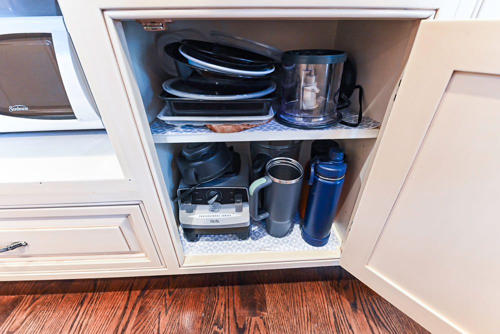 Salerno Traditional Cream Kitchen with Island, Desk Area and Appliances