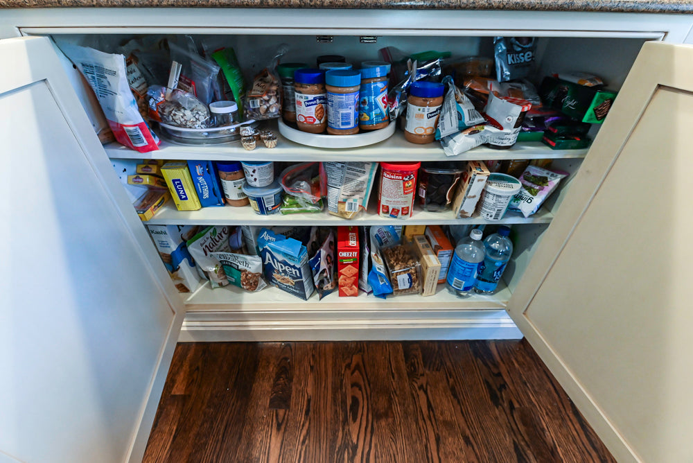 Salerno Traditional Cream Kitchen with Island, Desk Area and Appliances