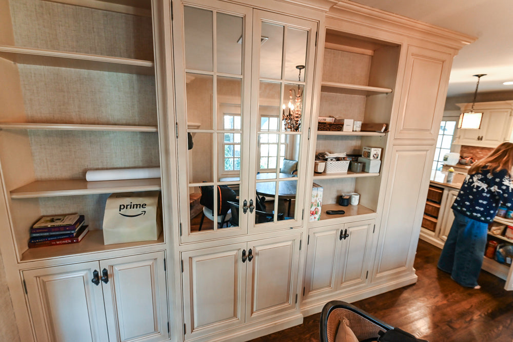 Salerno Traditional Cream Kitchen with Island, Desk Area and Appliances