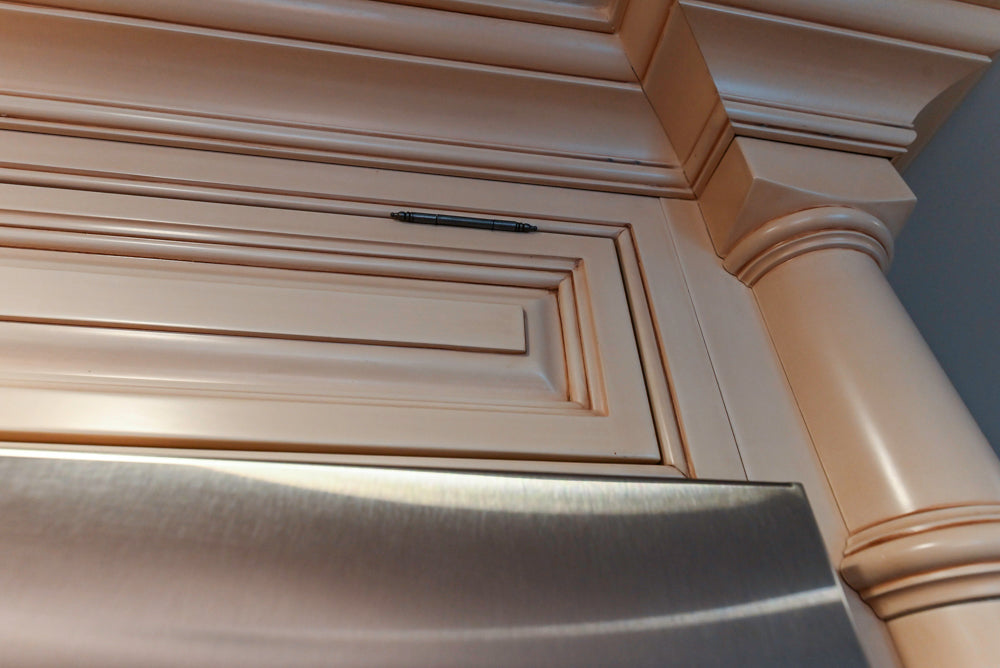 Salerno Traditional Cream Kitchen with Island, Desk Area and Appliances