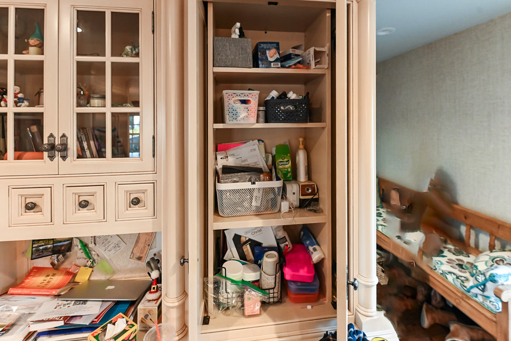 Salerno Traditional Cream Kitchen with Island, Desk Area and Appliances