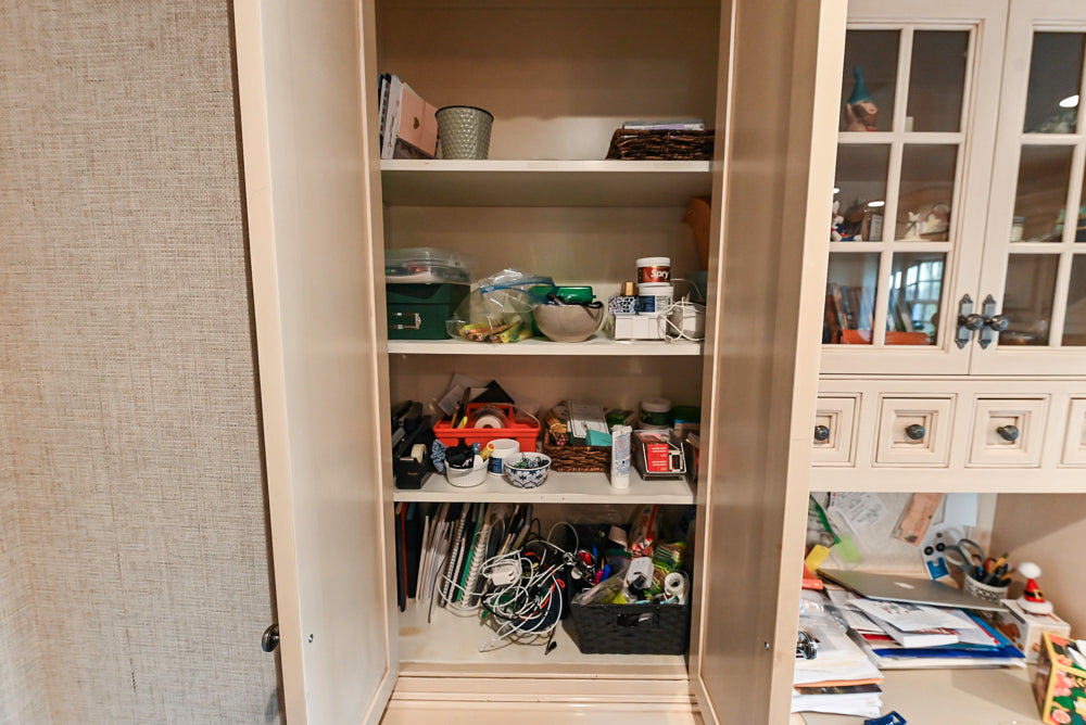 Salerno Traditional Cream Kitchen with Island, Desk Area and Appliances