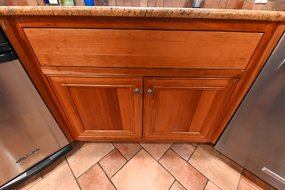 Traditional Wooden Kitchen with Island and Appliances featuring 48" Viking Range