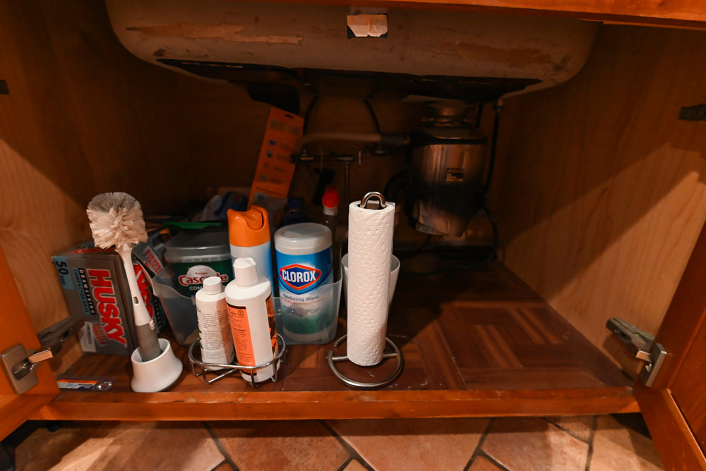 Traditional Wooden Kitchen with Island and Appliances featuring 48" Viking Range