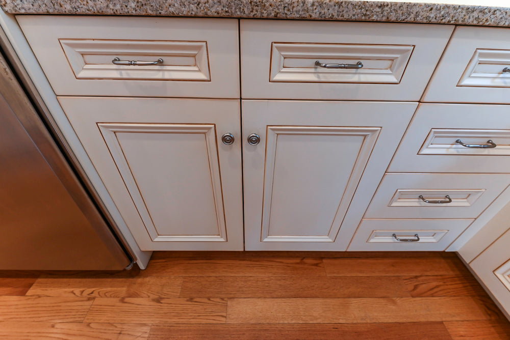 Traditional Cream Kitchen with Island, Granite Countertops & 48" Thermador Range