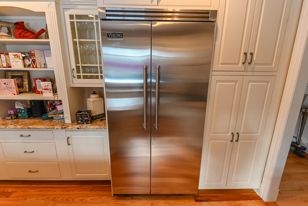 Traditional Light Cream Kitchen with Island, Granite Countertops and Appliances