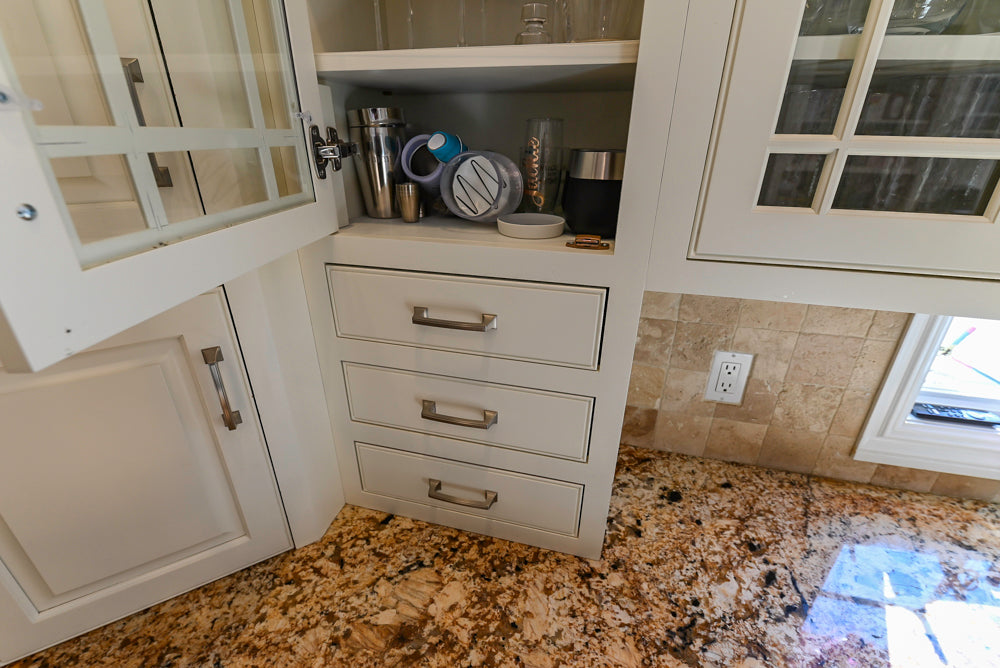 Traditional Light Cream Kitchen with Island, Granite Countertops and Appliances