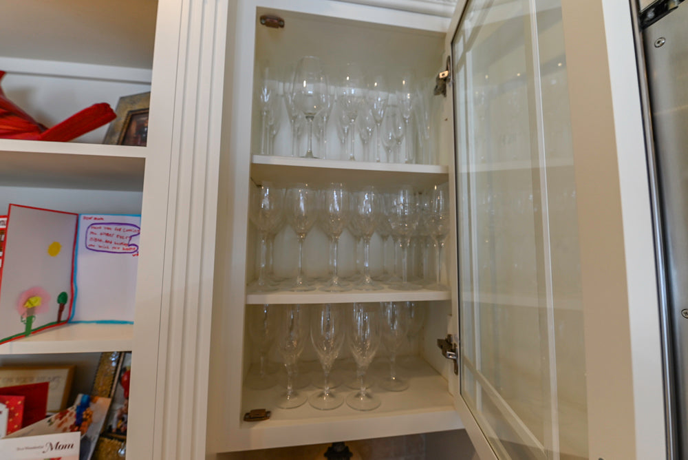Traditional Light Cream Kitchen with Island, Granite Countertops and Appliances