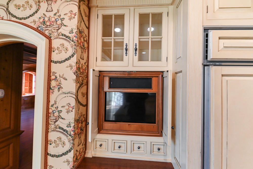 Christopher Peacock Traditional Cream Kitchen with Double Island, Granite Countertops & Appliances