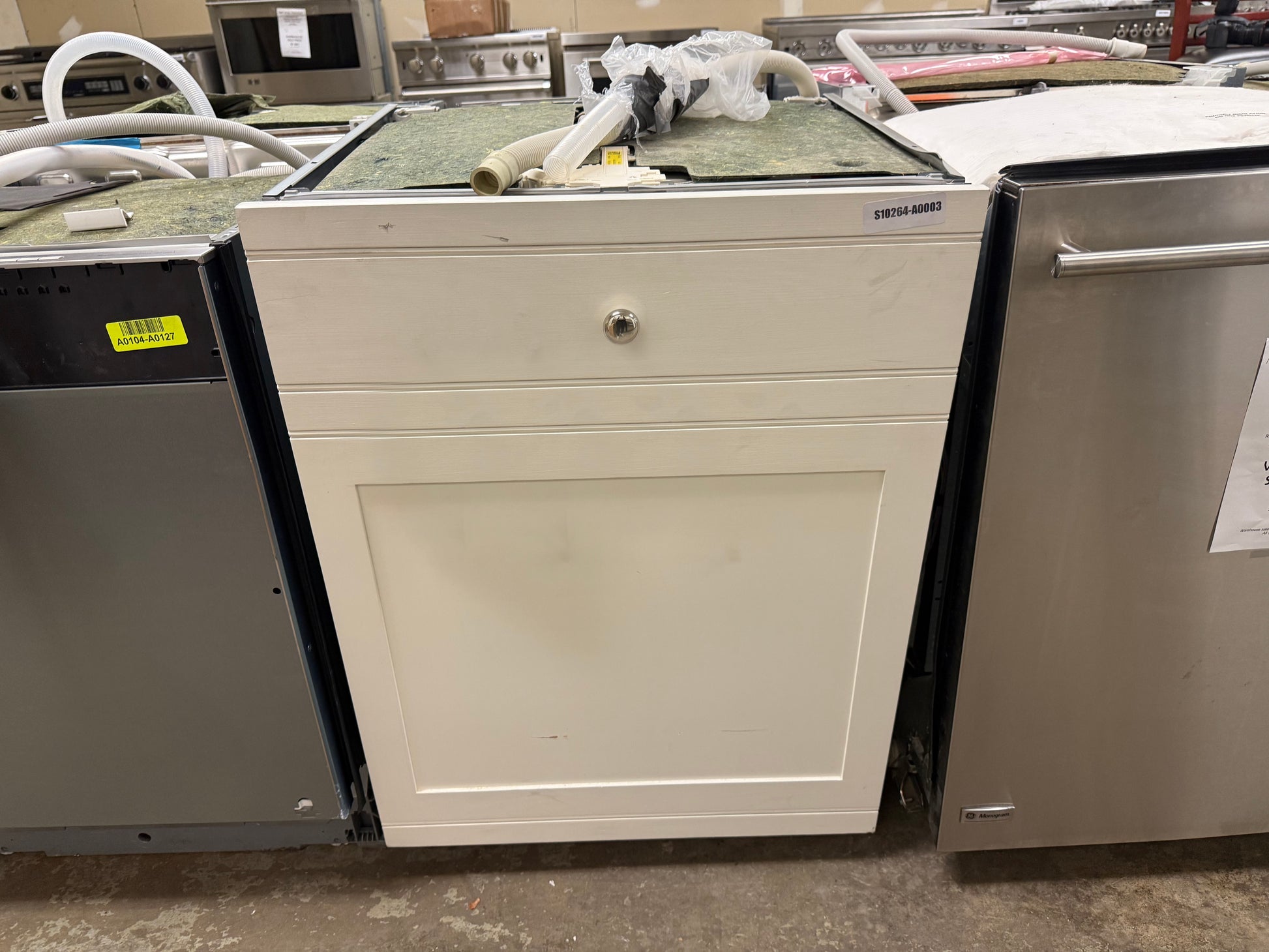 Miele G 7366 SCVi SF 24" Paneled, Panel Ready Dishwasher, Pre-Owned