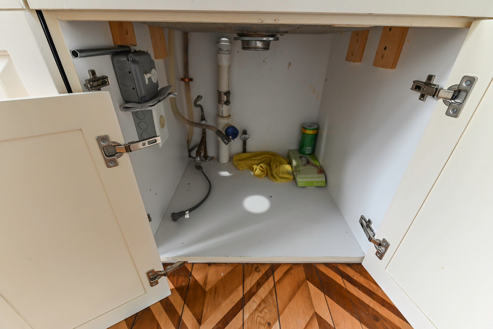 Heritage Traditional Kitchen with Double Island, Granite & Wood Countertops and Appliances