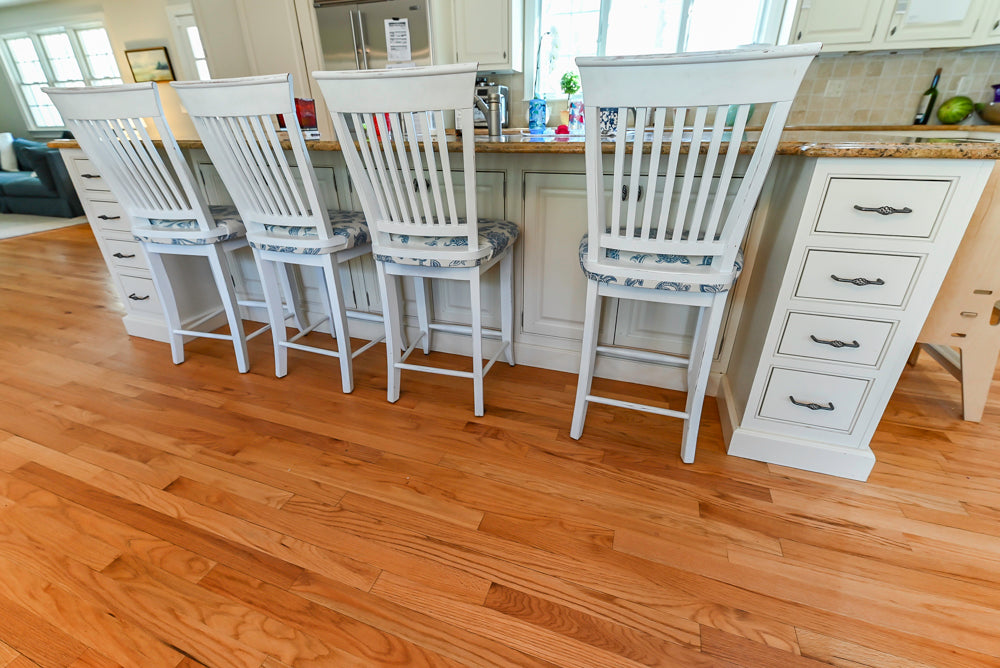 Glenwood Traditional Cream Kitchen with Island, Granite Countertops & Appliances