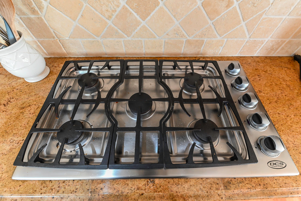 Glenwood Traditional Cream Kitchen with Island, Granite Countertops & Appliances