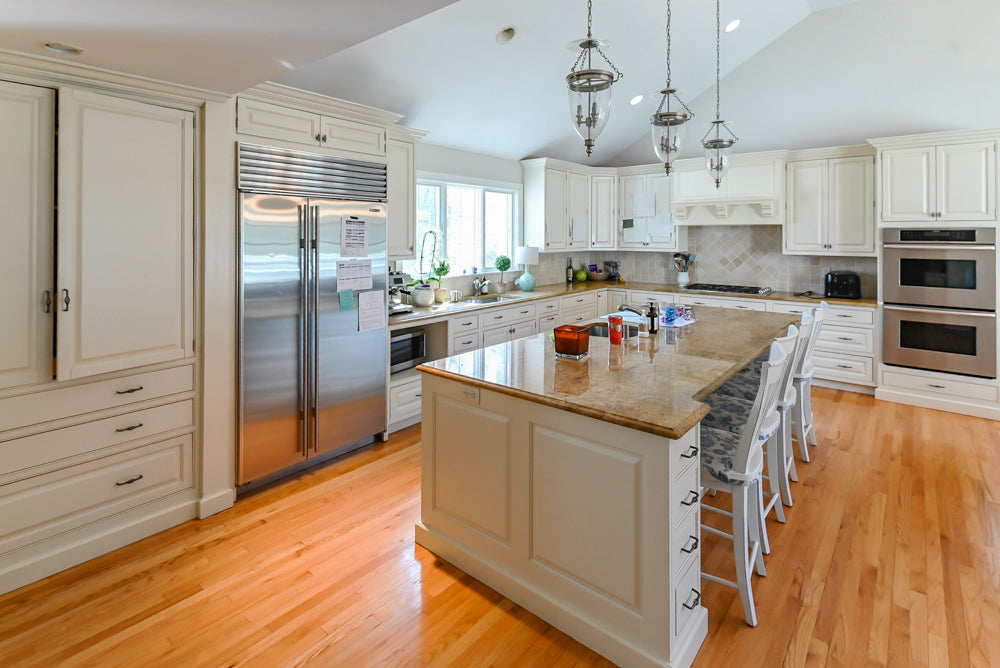Glenwood Traditional Cream Kitchen with Island, Granite Countertops & Appliances