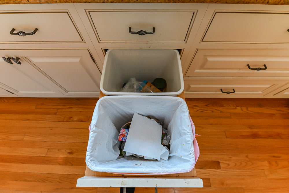 Glenwood Traditional Cream Kitchen with Island, Granite Countertops & Appliances