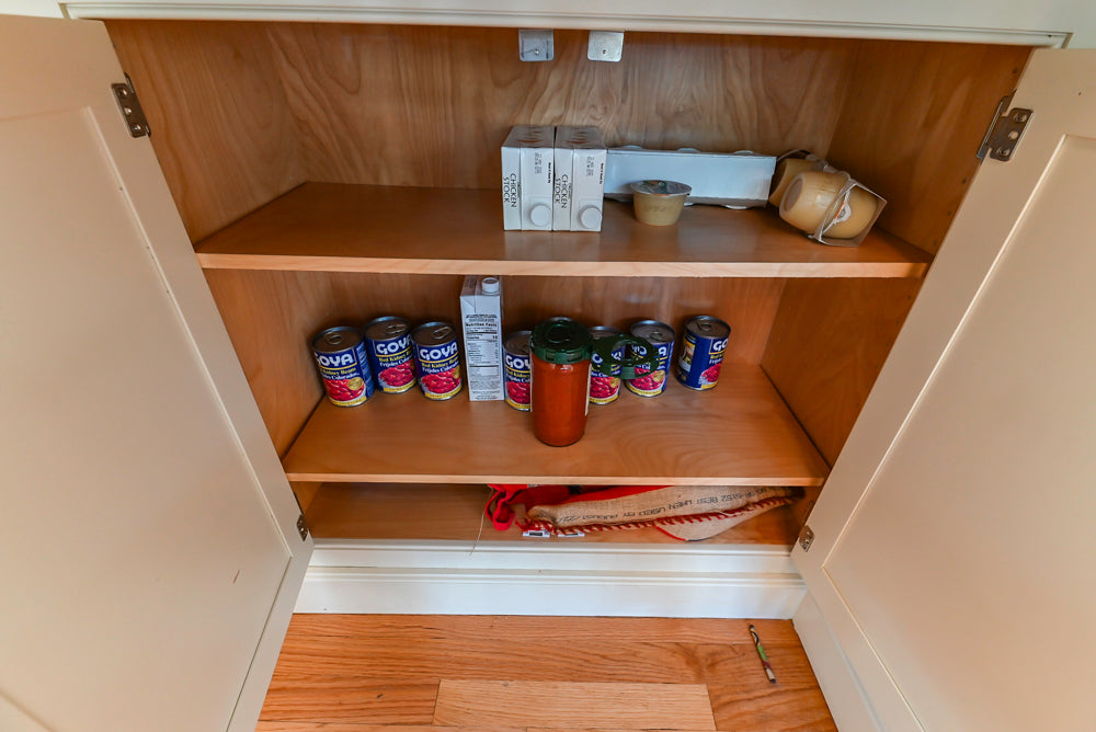 Glenwood Traditional Cream Kitchen with Island, Granite Countertops & Appliances