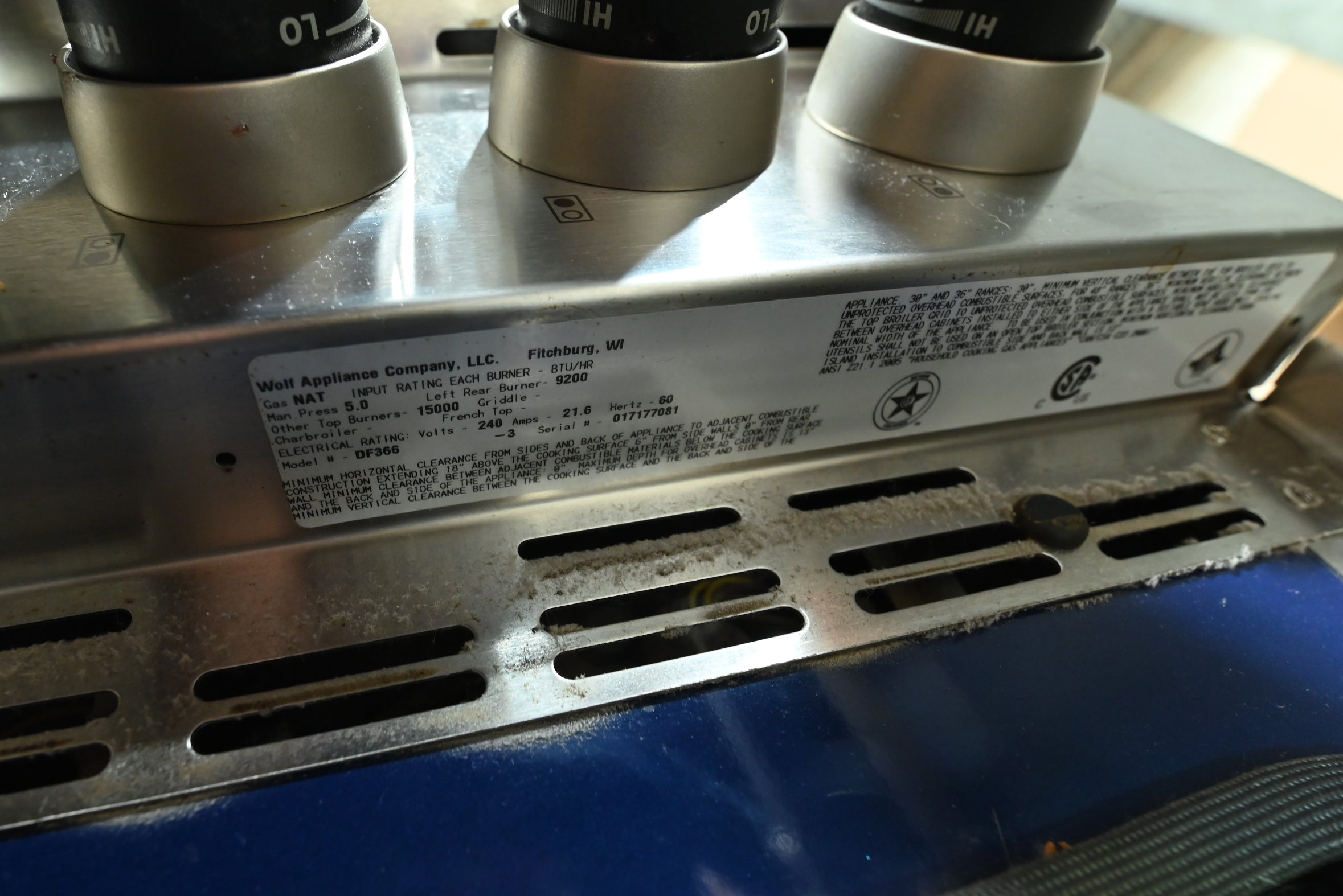 Wolf DF366 36" Stainless Steel Dual Fuel Range