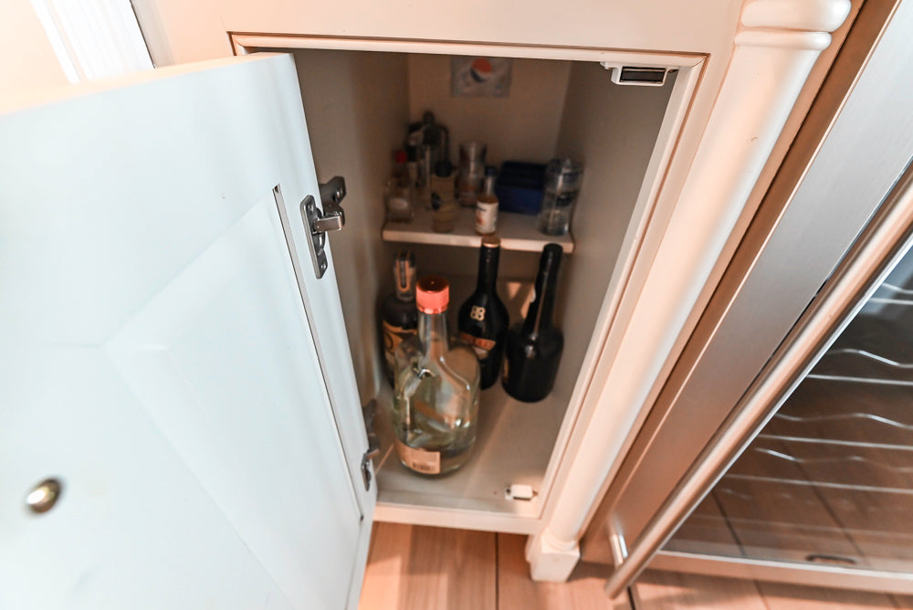 Omega Traditional Light Cream Butler's Pantry with Granite Countertops