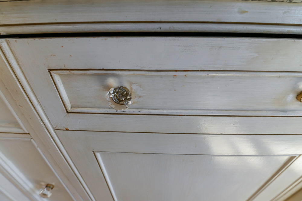 Custom Traditional Cream Kitchen with Island, Granite Countertops and 48" Range