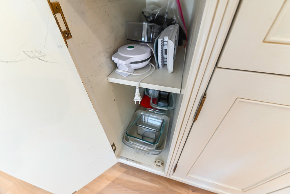Custom Traditional Cream Kitchen with Island, Granite Countertops and 48" Range