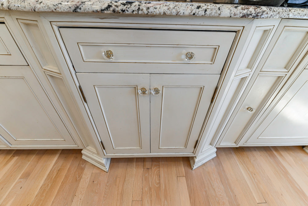 Custom Traditional Cream Kitchen with Island, Granite Countertops and 48" Range