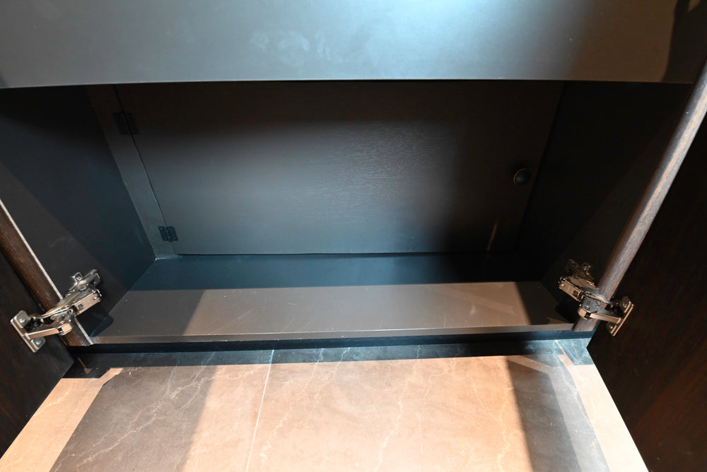 minotticucine Modern Classic Dark Brown Kitchen with Stone Countertops