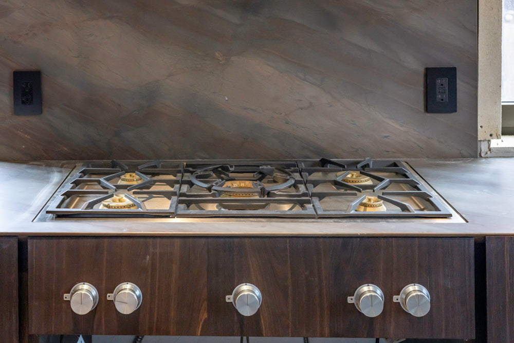minotticucine Modern Classic Dark Brown Kitchen with Stone Countertops