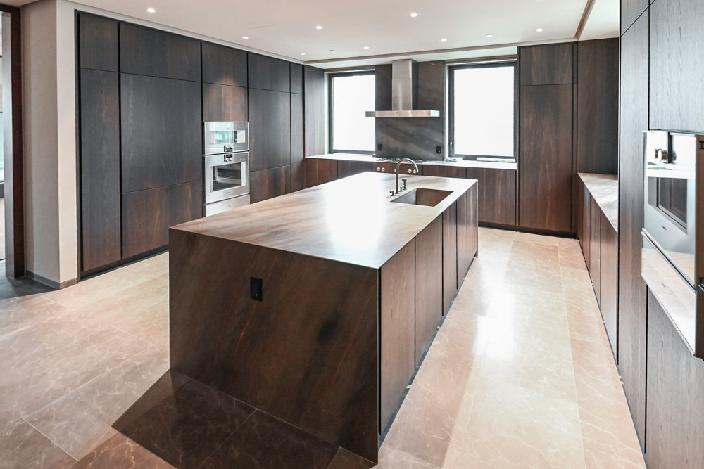 minotticucine Modern Classic Dark Brown Kitchen with Stone Countertops