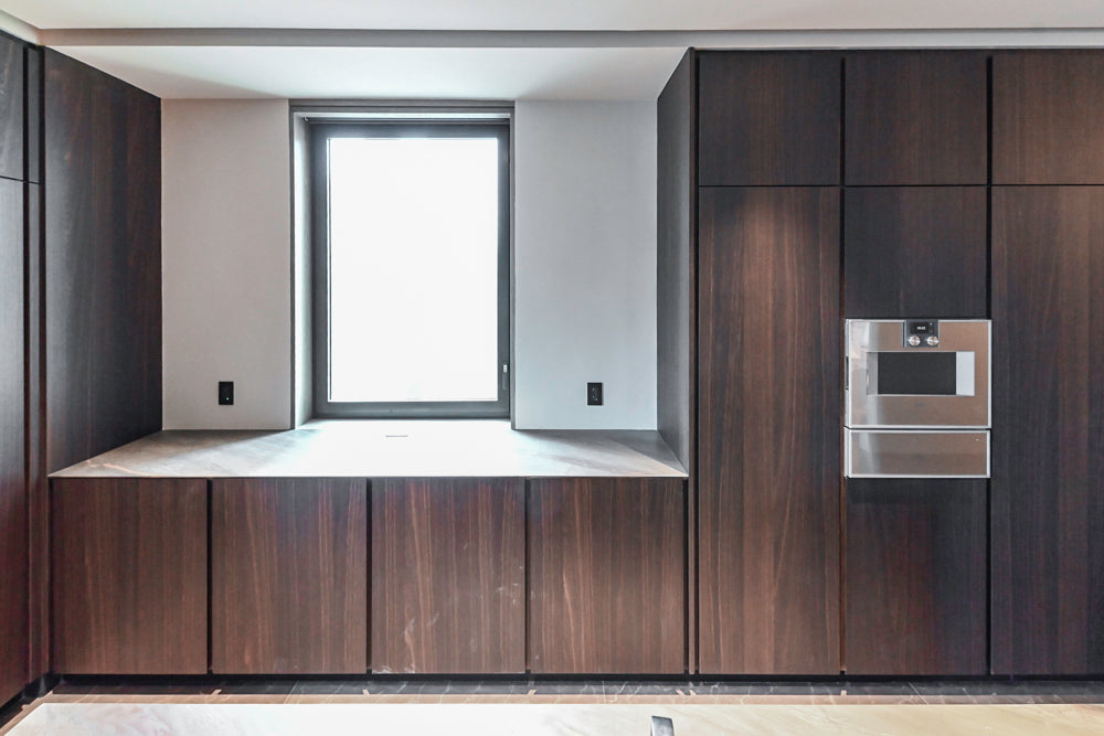 minotticucine Modern Classic Dark Brown Kitchen with Stone Countertops
