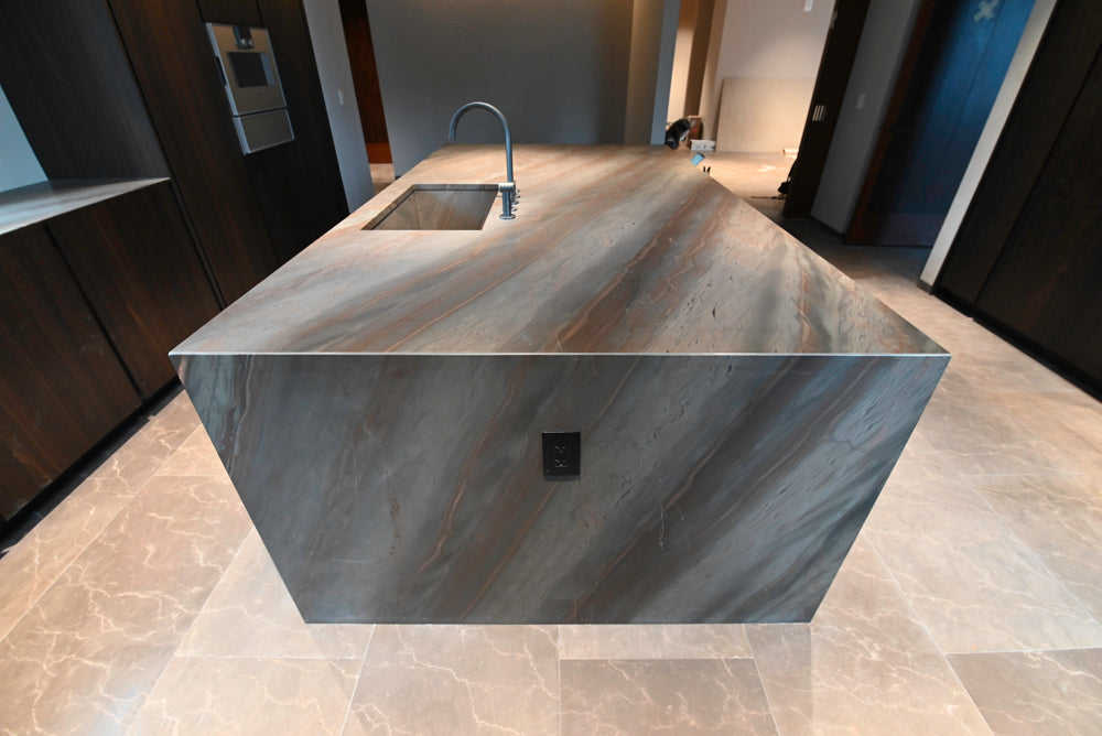 minotticucine Modern Classic Dark Brown Kitchen with Stone Countertops