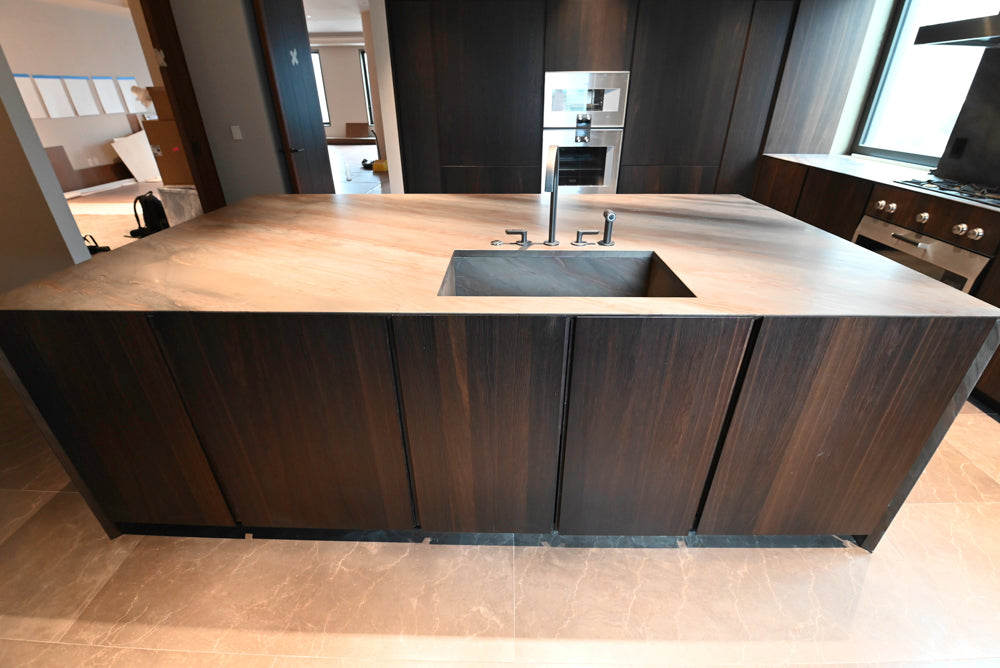 minotticucine Modern Classic Dark Brown Kitchen with Stone Countertops