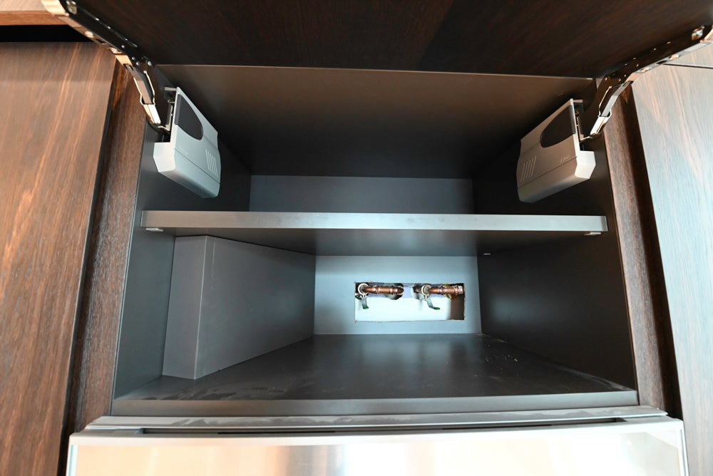 minotticucine Modern Classic Dark Brown Kitchen with Stone Countertops