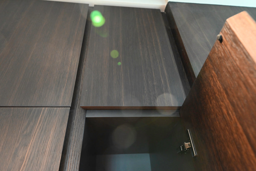 minotticucine Modern Classic Dark Brown Kitchen with Stone Countertops