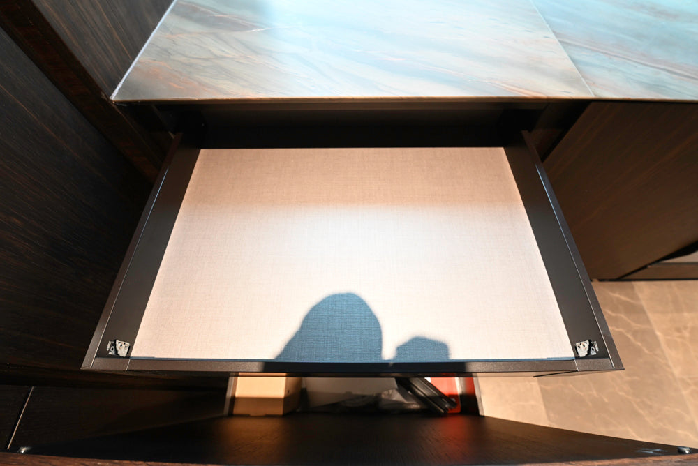 minotticucine Modern Classic Dark Brown Kitchen with Stone Countertops