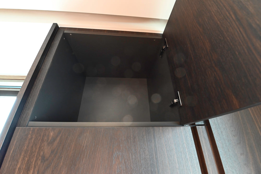 minotticucine Modern Classic Dark Brown Kitchen with Stone Countertops