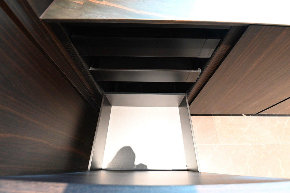 minotticucine Modern Classic Dark Brown Kitchen with Stone Countertops