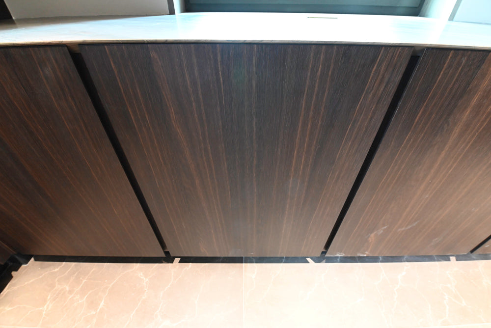 minotticucine Modern Classic Dark Brown Kitchen with Stone Countertops