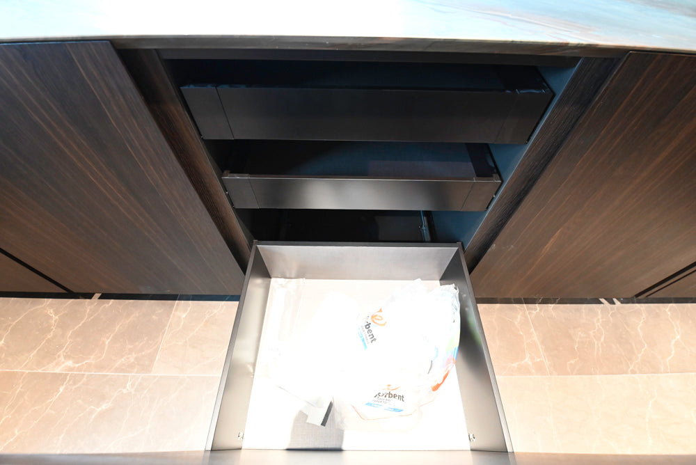 minotticucine Modern Classic Dark Brown Kitchen with Stone Countertops