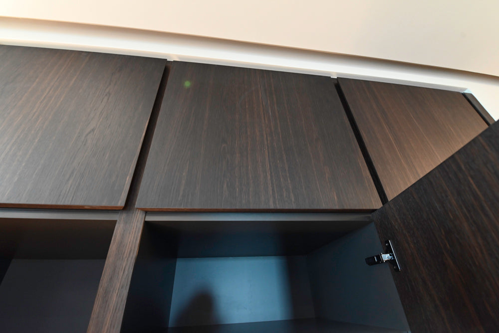 minotticucine Modern Classic Dark Brown Kitchen with Stone Countertops