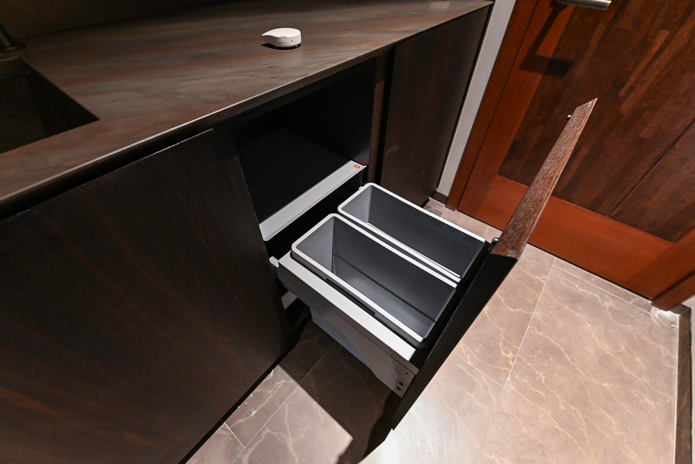 minotticucine Modern Classic Brown Butler's Pantry with Stone Countertops and Gaggenau Wine Cooler